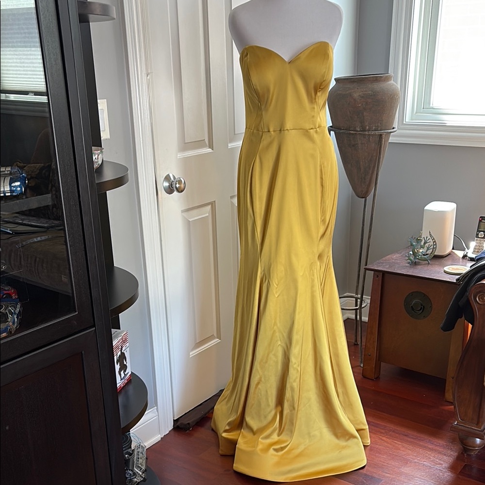 Bariano Victoria Sweetheart Strapless Gold Evening Gown - NWT - Picture 4 of 16
